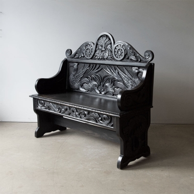 Aesthetic Movement Settle