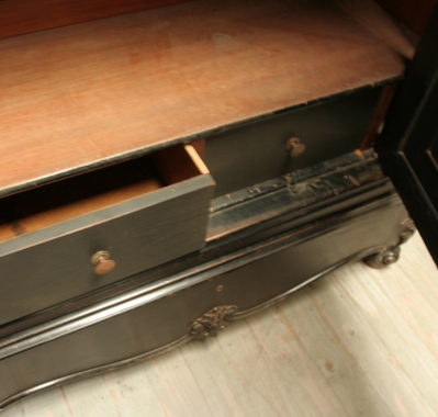 Napoleon III Ebonised Bonnetiere