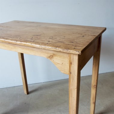 English, Pine Side Table