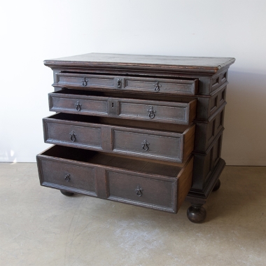 English William And Mary Chest Of Drawers