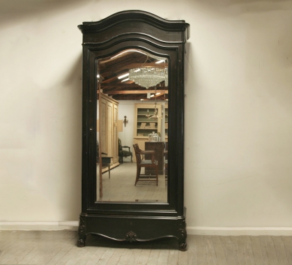 Napoleon III Ebonised Bonnetiere