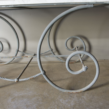 French patisserie table 